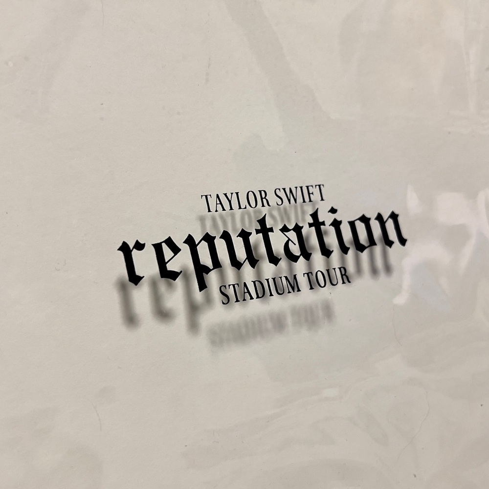 Taylor Swift Reputation Tour Clear Vinyl Tote Bag - Picture 2 of 7